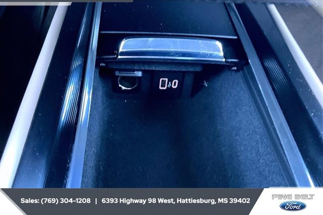 Used 2021 Lincoln Corsair FWD w/ Premium Package image 22