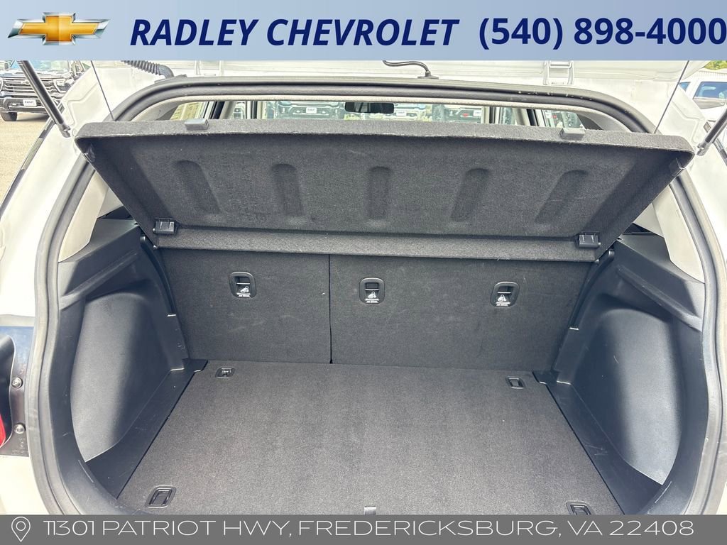 Used 2025 Hyundai Venue SEL FWD image 14