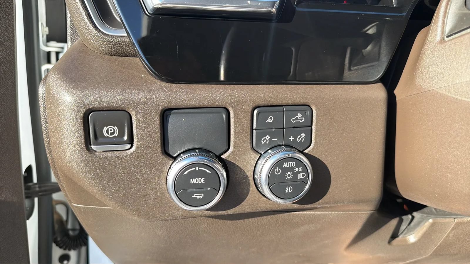 Used 2023 GMC Sierra 1500 SLT RWD image 16