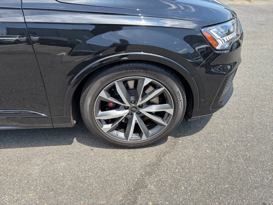 Used 2023 Audi SQ7 Premium Plus w/ Executive Package AWD/4WD image 25