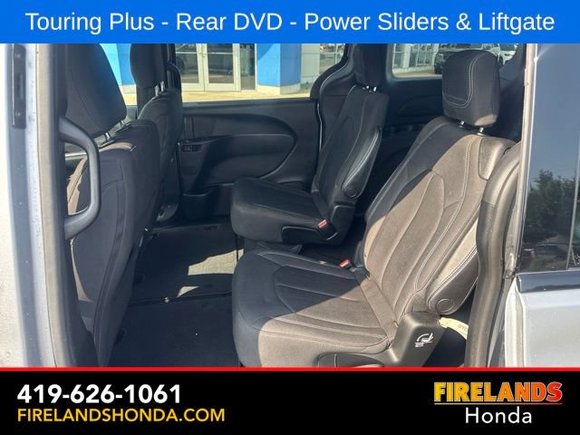 Used 2019 Chrysler Pacifica Touring Plus w/ S Appearance Package FWD image 26