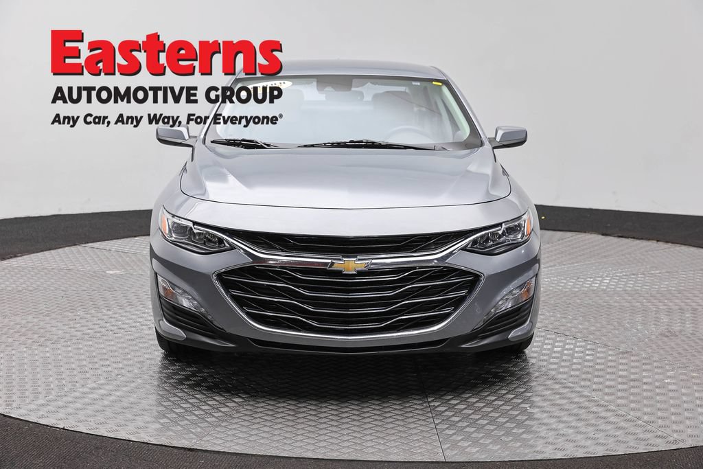 Used 2024 Chevrolet Malibu LT FWD image 2