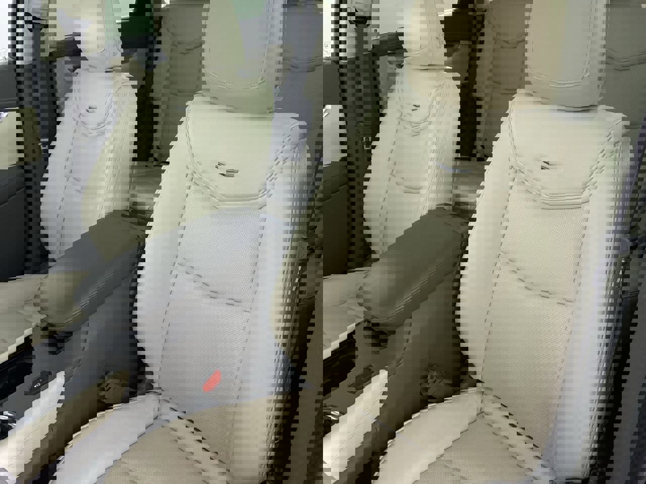 Certified 2017 Cadillac XT5 Luxury w/ Driver Awareness Package FWD image 20