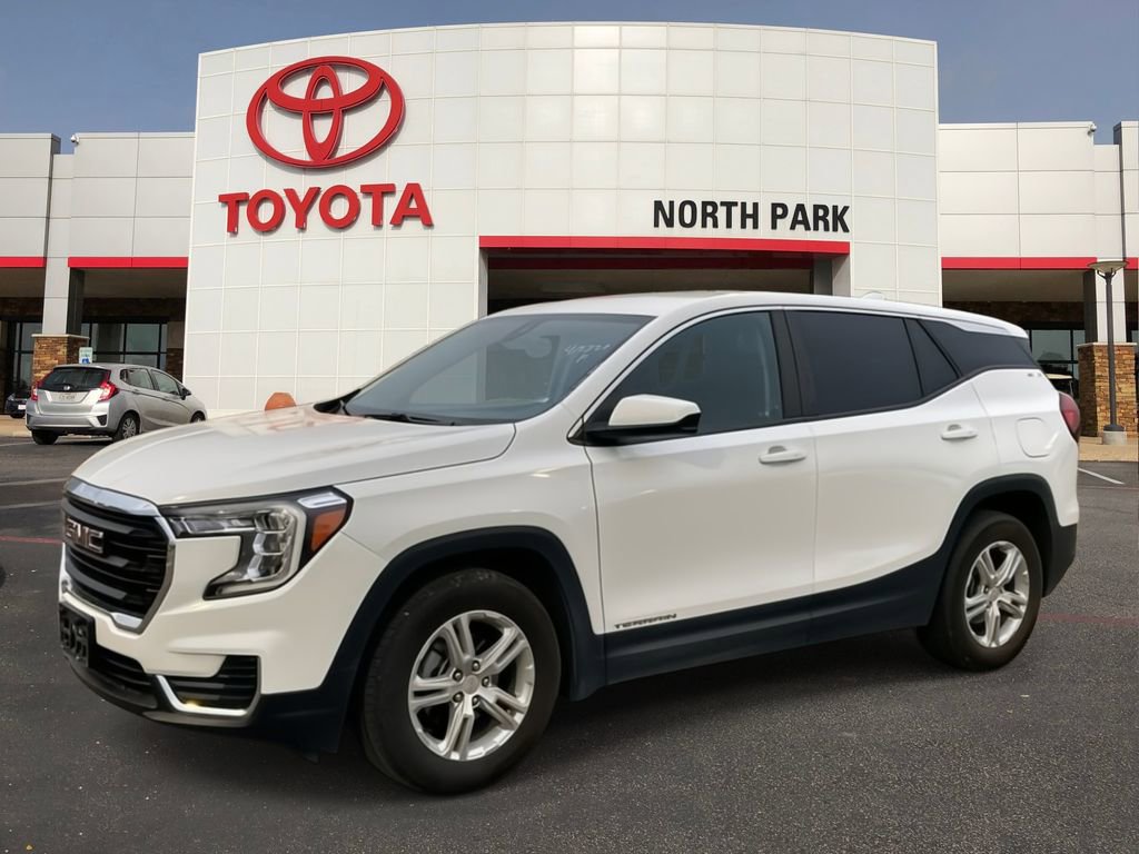 Used 2024 GMC Terrain SLE FWD video 1