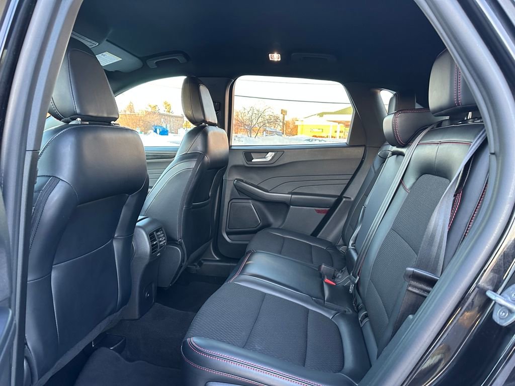 Used 2025 Ford Escape ST-Line image 10