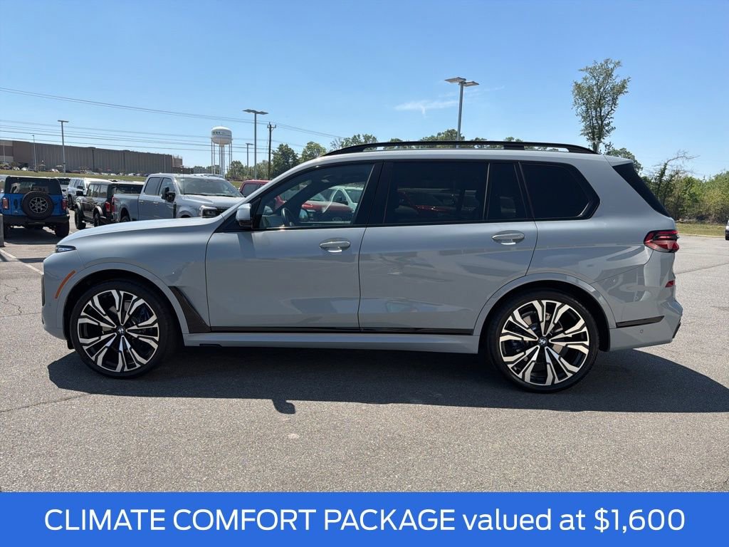 Used 2025 BMW X7 xDrive40i w/ M Sport Package image 7