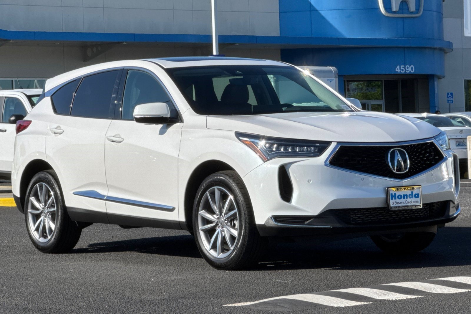 Used 2023 Acura RDX w/ Technology Package FWD image 7