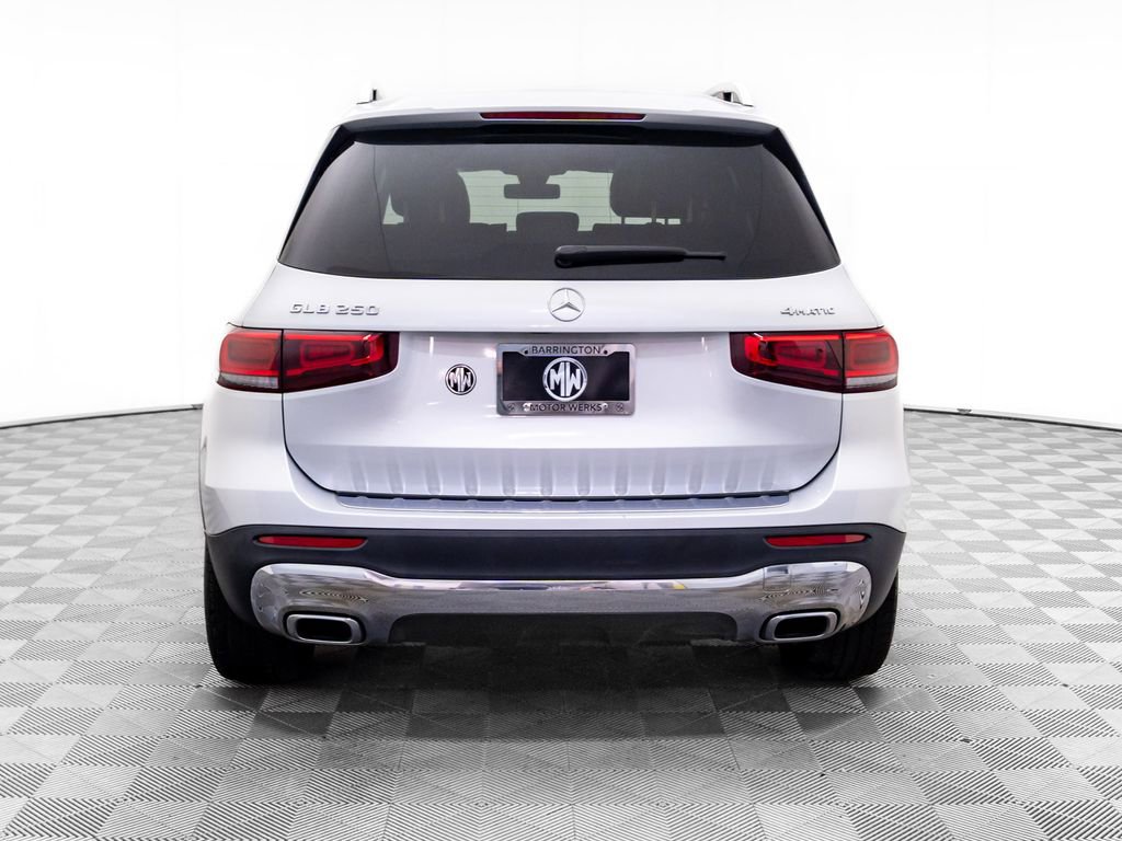 Used 2022 Mercedes-Benz GLB 250 4MATIC image 4