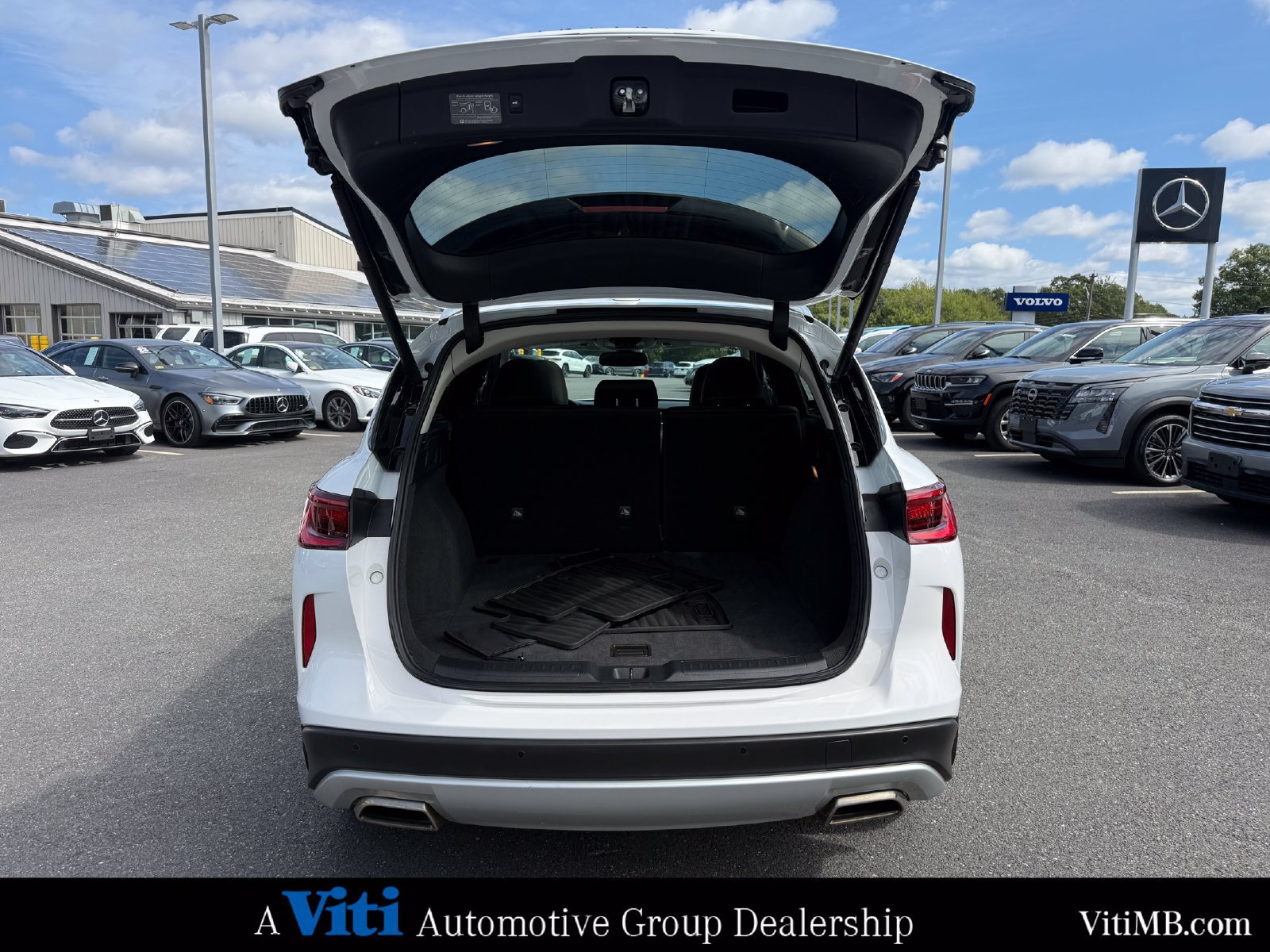 Used 2022 INFINITI QX50 Luxe AWD/4WD image 23