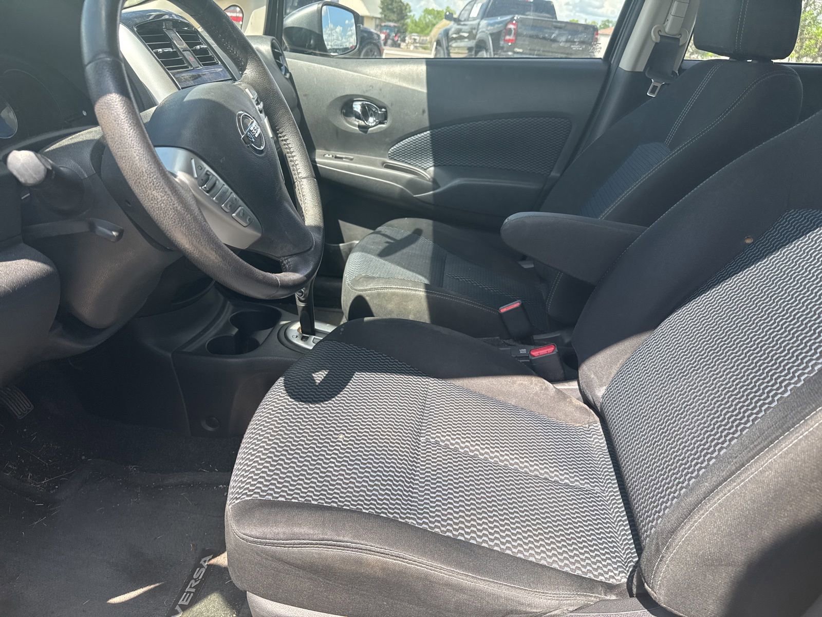 Used 2016 Nissan Versa Note SV FWD image 7