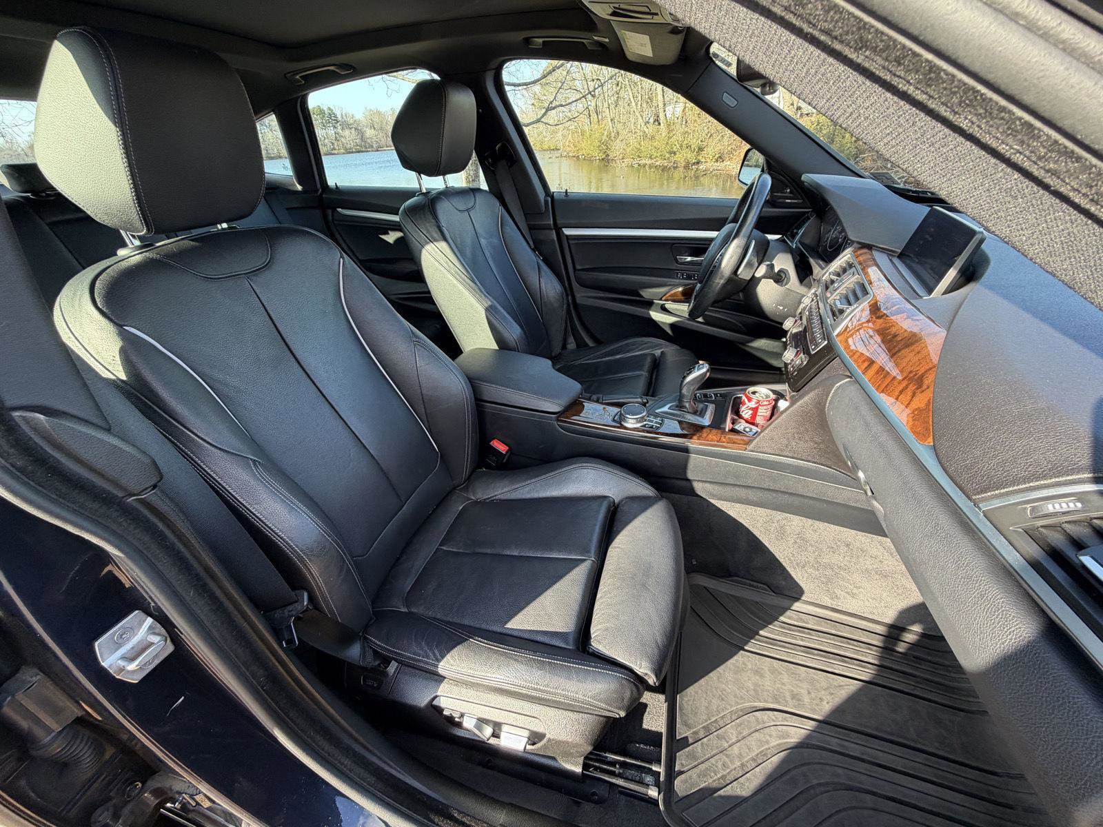 Used 2017 BMW 330i Gran Turismo xDrive image 11