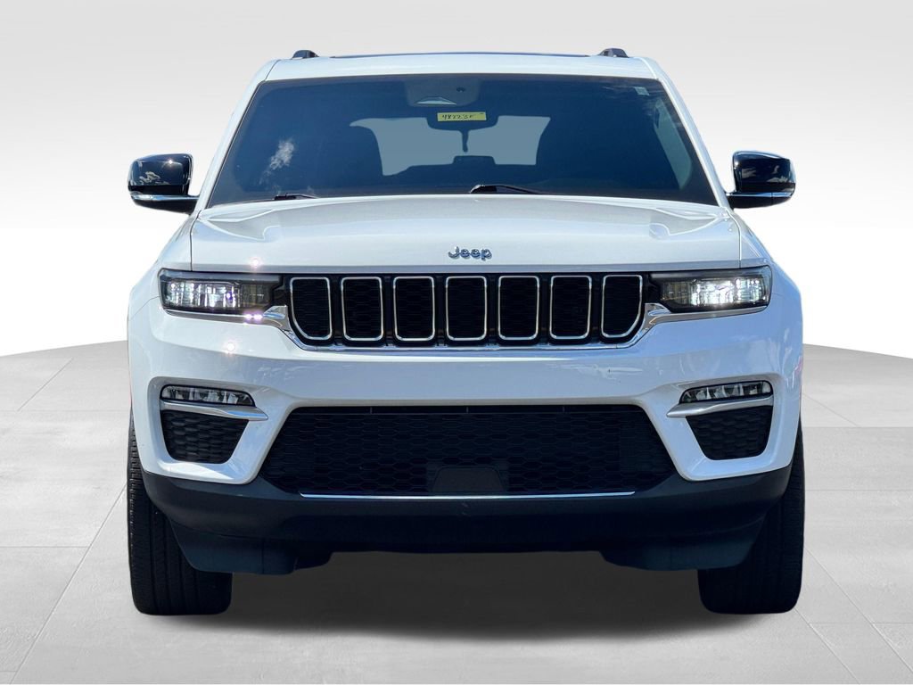 Used 2023 Jeep Grand Cherokee 4WD 4xe image 2