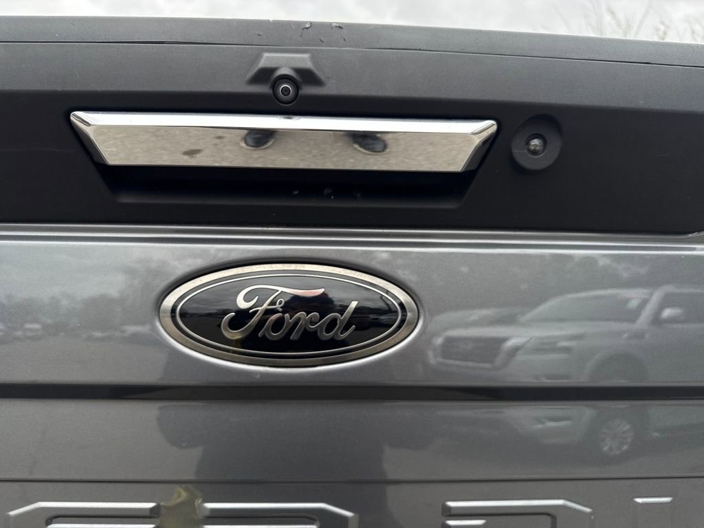 Used 2022 Ford F250 Lariat w/ Black Appearance Package image 49