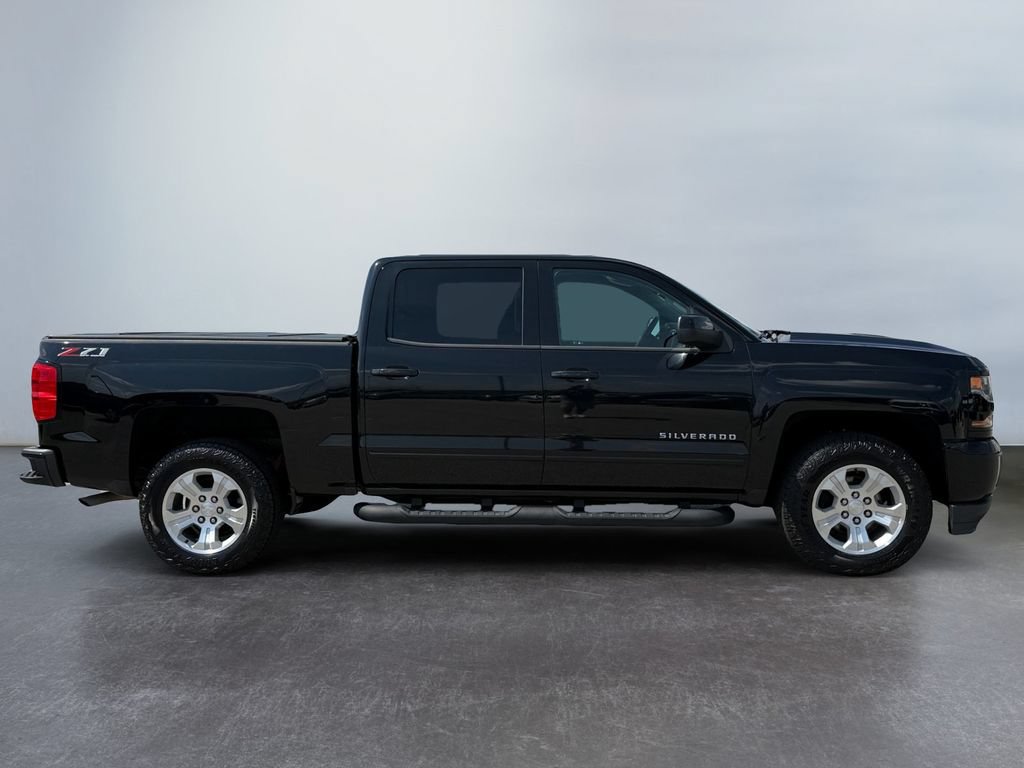 Used 2018 Chevrolet Silverado 1500 LT w/ All Star Edition AWD/4WD image 2