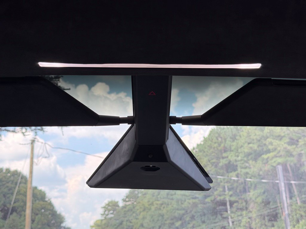 Used 2025 Tesla Cybertruck AWD Crew Cab image 47
