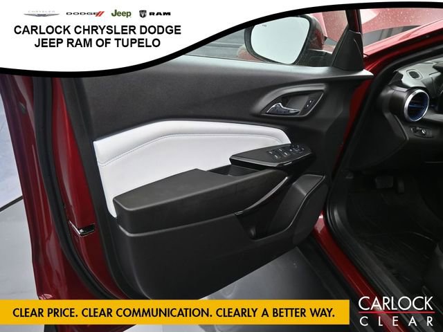 Used 2025 Chevrolet Trax LT w/ Driver Confidence Package image 12