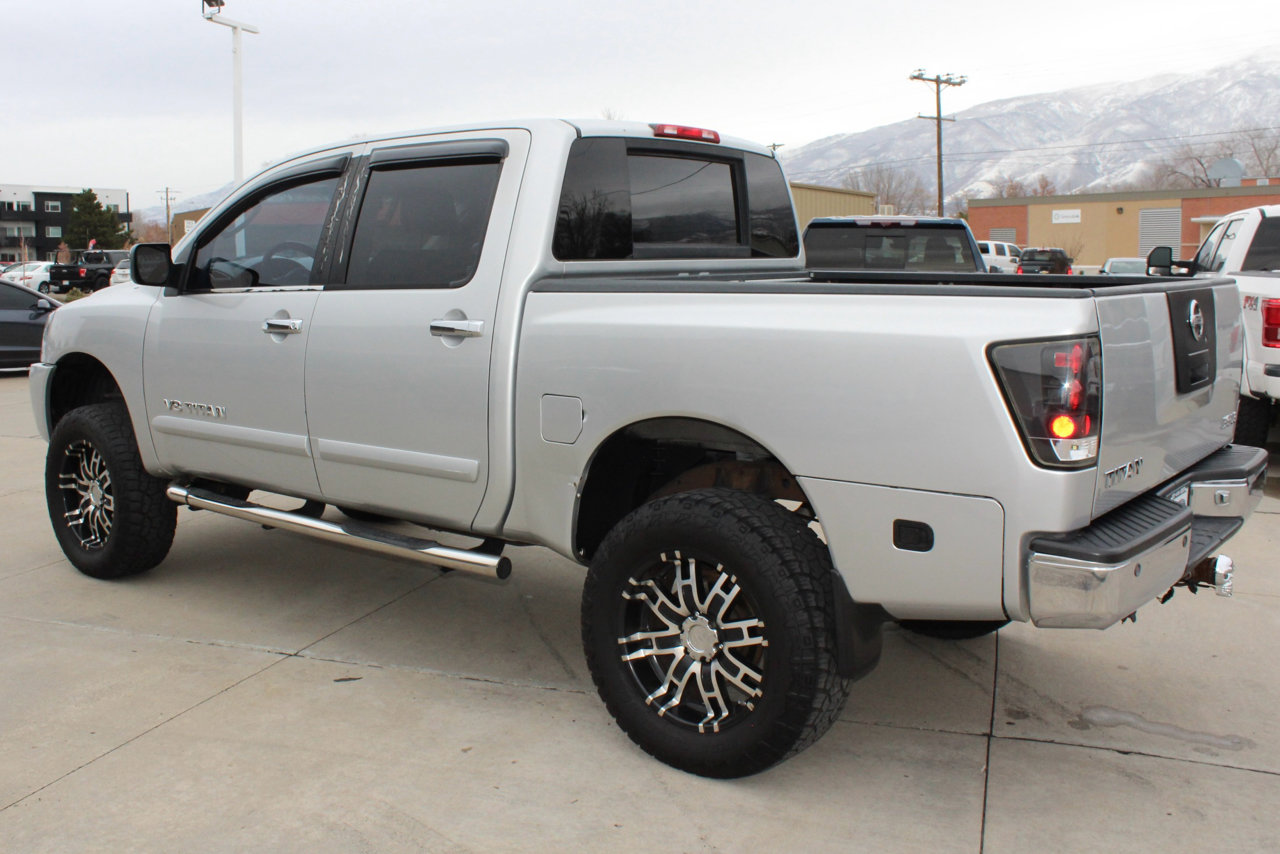 Used 2006 Nissan Titan LE w/ (R02) LE Off-Road Pkg image 31