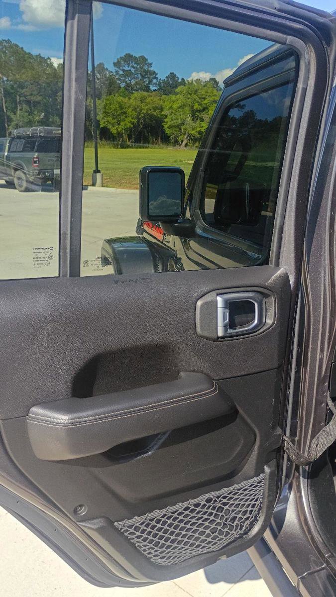 Used 2023 Jeep Gladiator Overland w/ Popular Equipment Package image 12