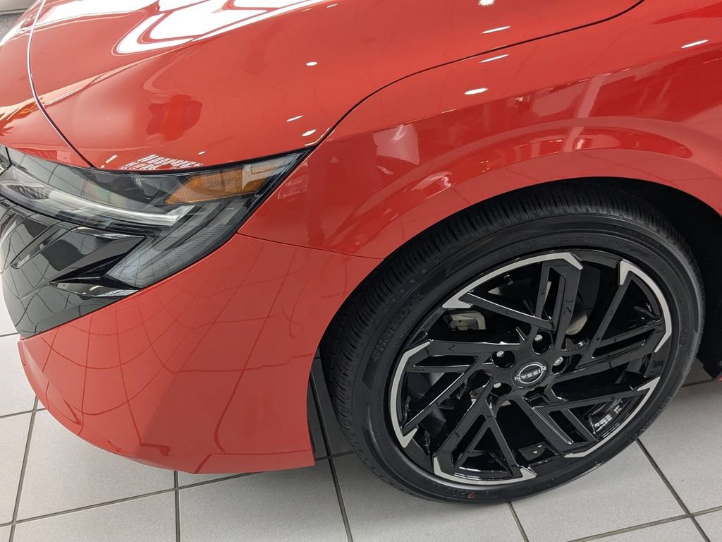 New 2026 Nissan Sentra SR w/ SR Premium Package FWD image 7