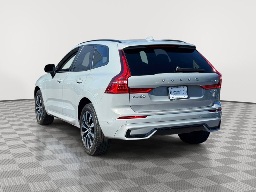 Used 2024 Volvo XC60 B5 Plus w/ Protection Package Premier AWD/4WD image 5