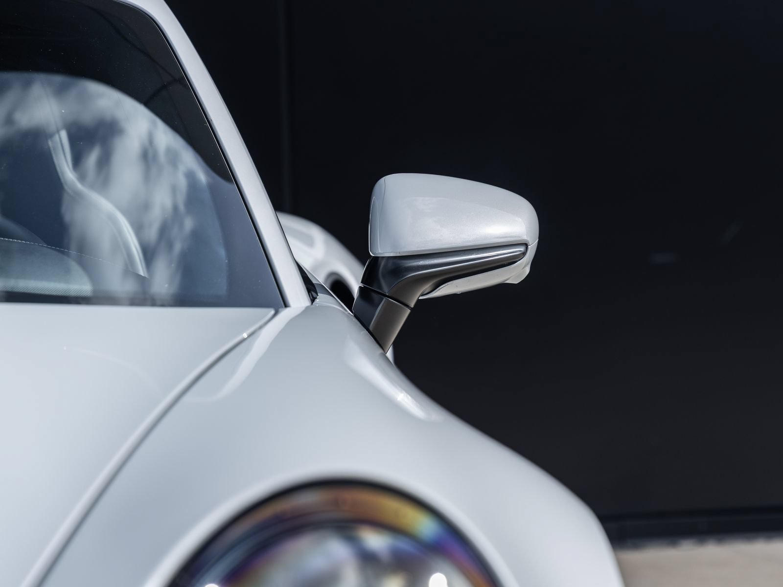 Certified 2025 Porsche 911 Turbo S AWD/4WD image 28