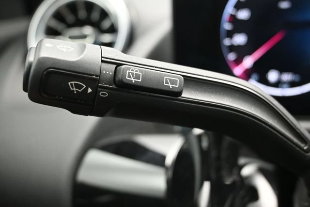 Used 2025 Mercedes-Benz GLA 250 image 20