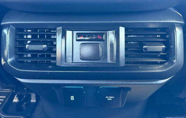 Used 2025 Ford F150 Raptor image 34