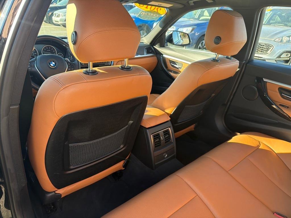 Used 2018 BMW 330i xDrive Sedan image 15
