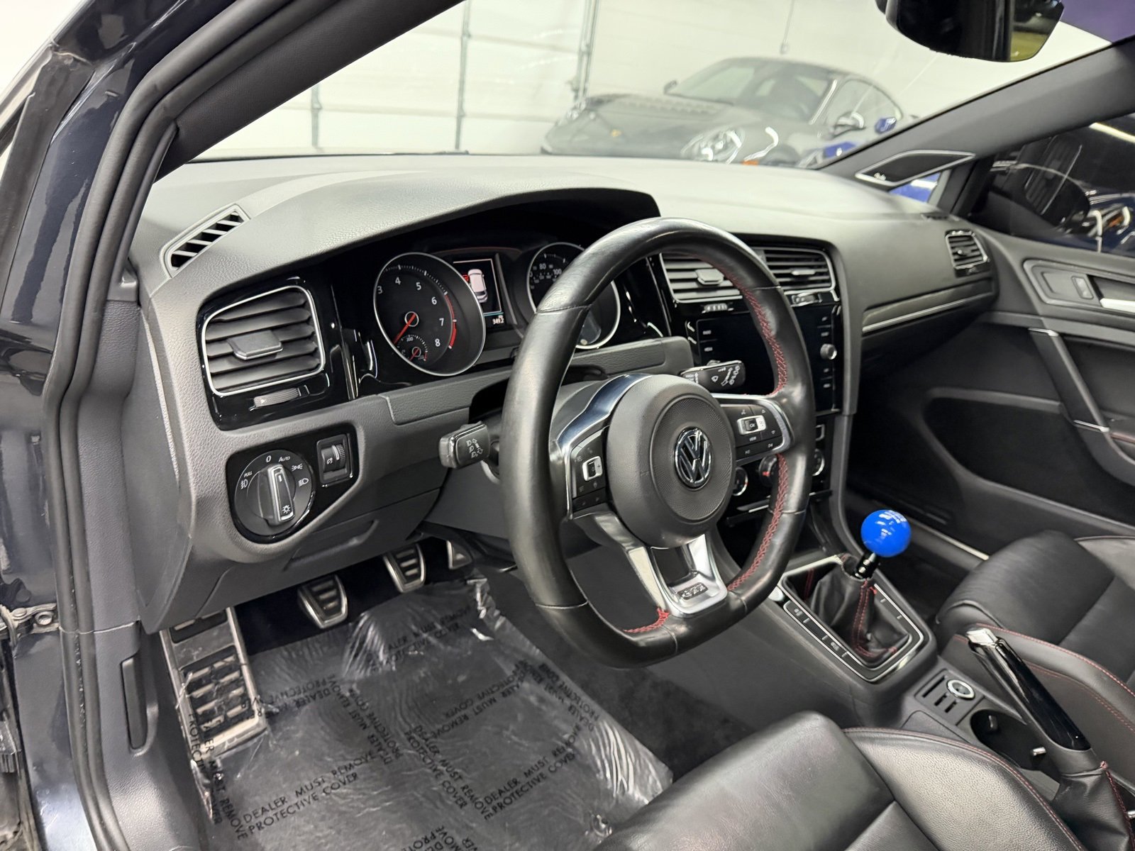 Used 2019 Volkswagen GTI SE w/ SE Experience Package image 17