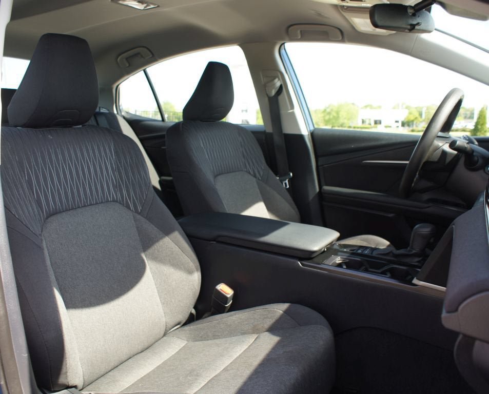 Used 2025 Toyota Camry LE FWD image 22