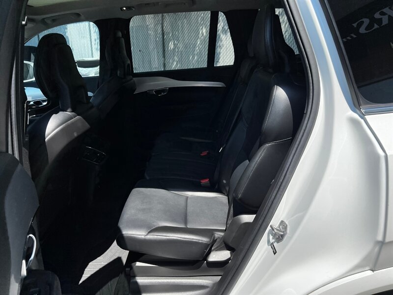 Used 2018 Volvo XC90 T5 Momentum w/ Convenience Package AWD/4WD image 22