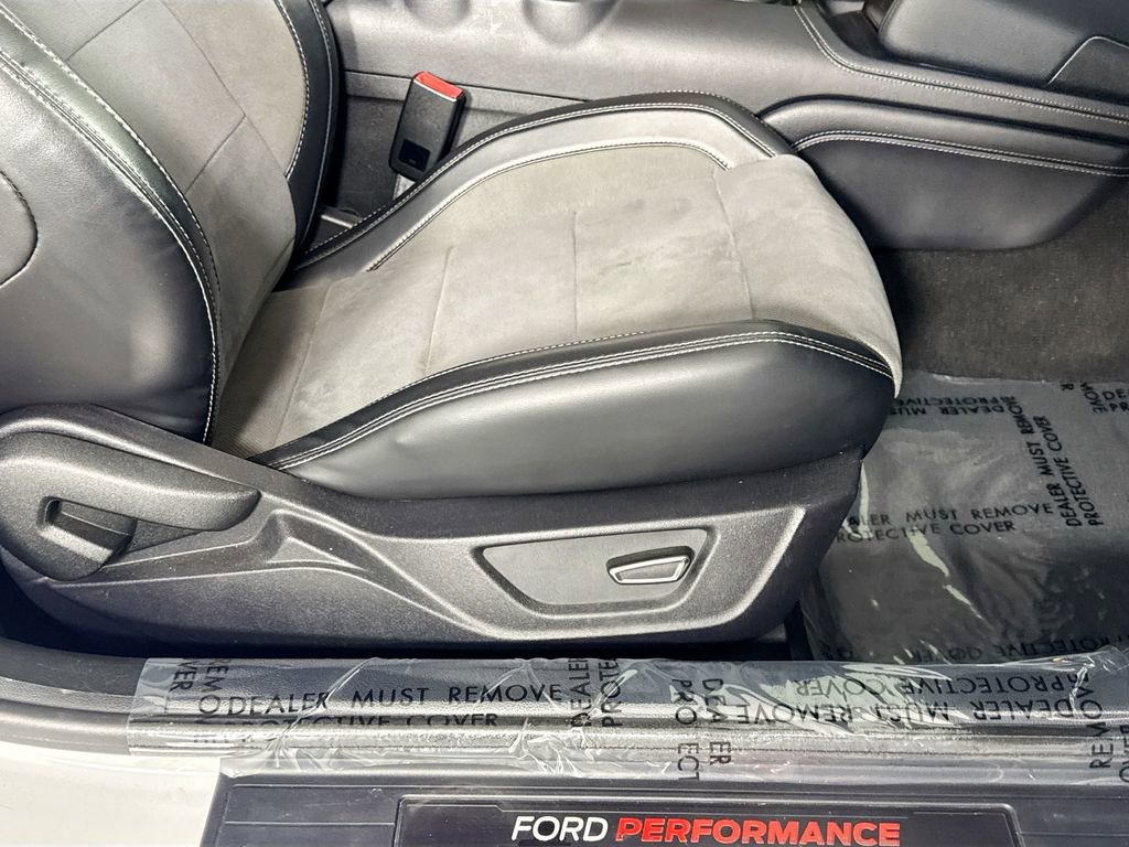 Used 2019 Ford Mustang Shelby GT350 w/ Technology Package image 34