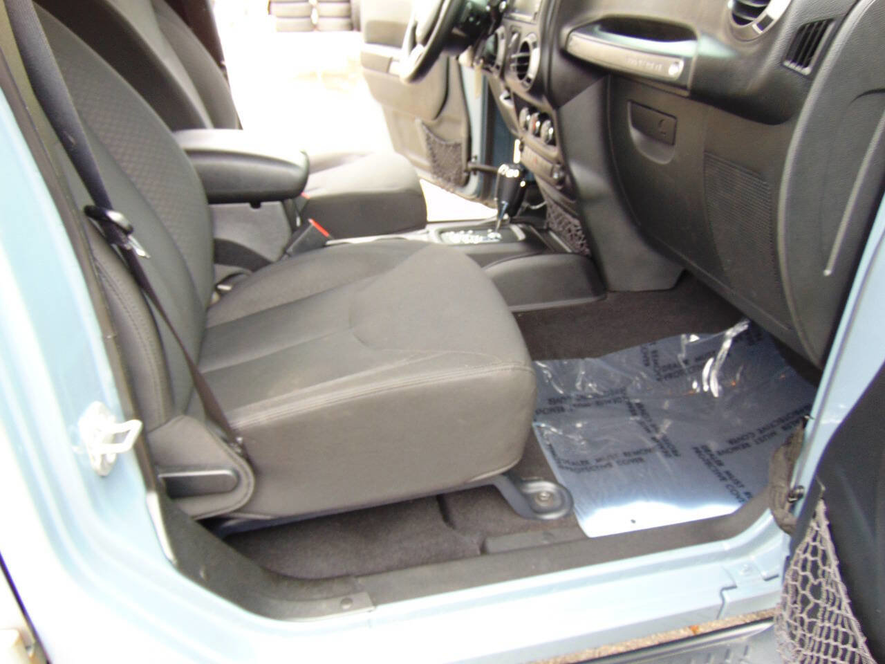 Used 2015 Jeep Wrangler Unlimited Sport w/ Quick Order Package 24S AWD/4WD image 13