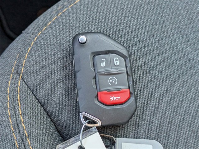 Used 2024 Jeep Wrangler Unlimited Sahara image 31