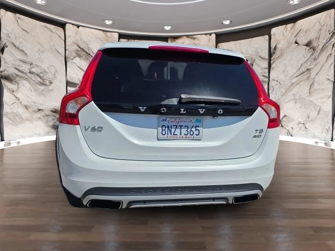 Used 2015 Volvo V60 T5 Cross Country w/ Protection Package AWD/4WD image 4