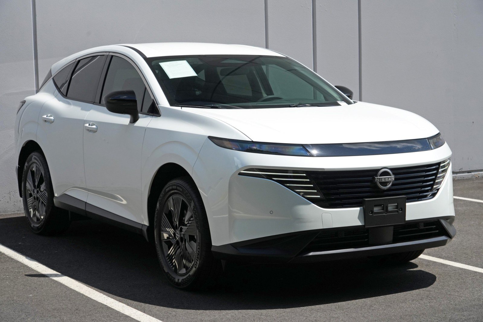 Used 2025 Nissan Murano SV AWD/4WD image 48