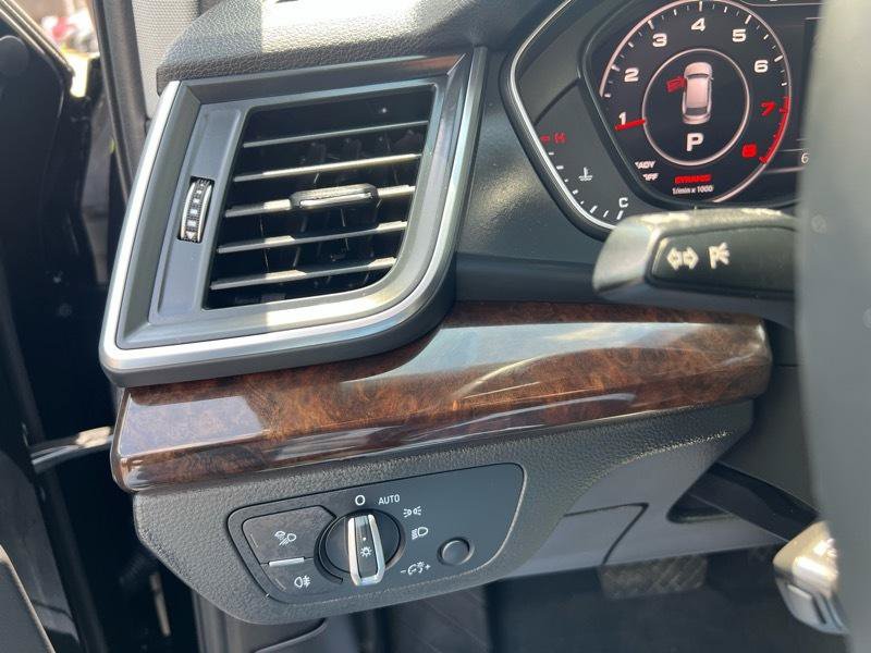 Used 2019 Audi Q5 2.0T Premium Plus w/ Premium Plus Package AWD/4WD image 25