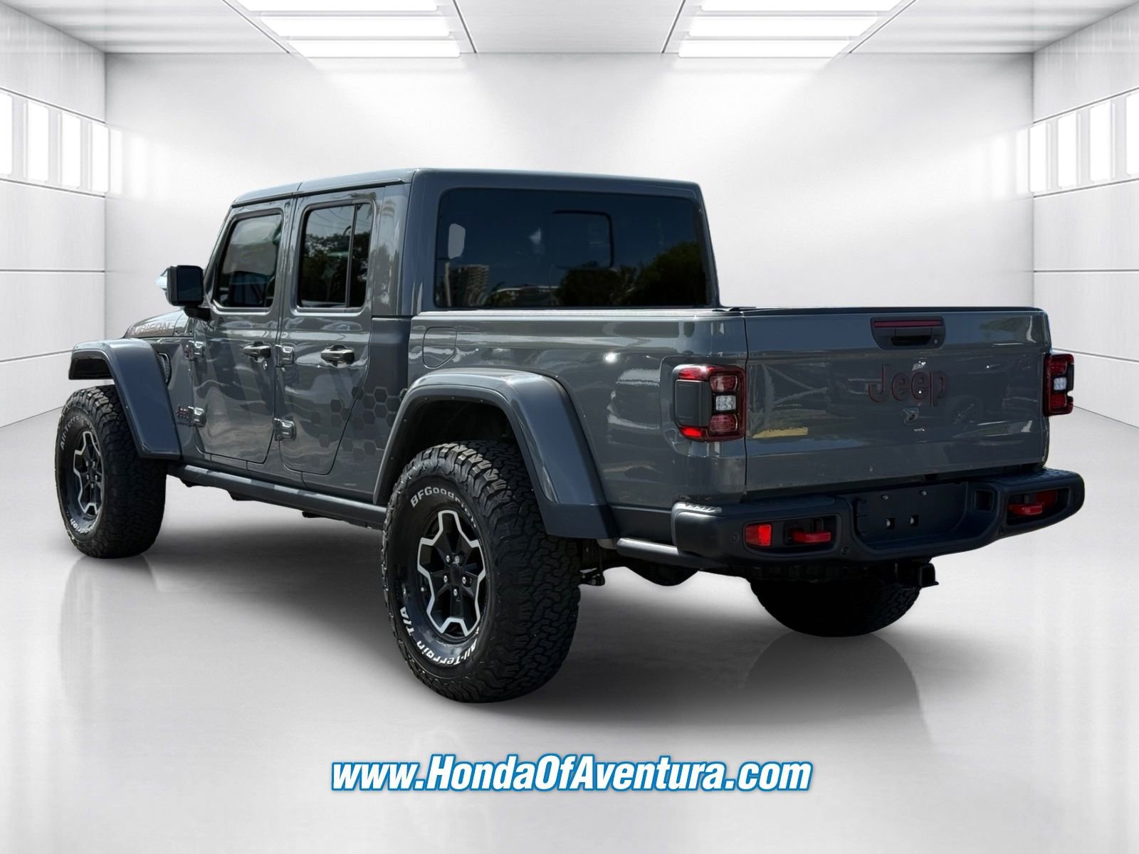 Used 2023 Jeep Gladiator Rubicon w/ LED Lighting Group AWD/4WD image 4