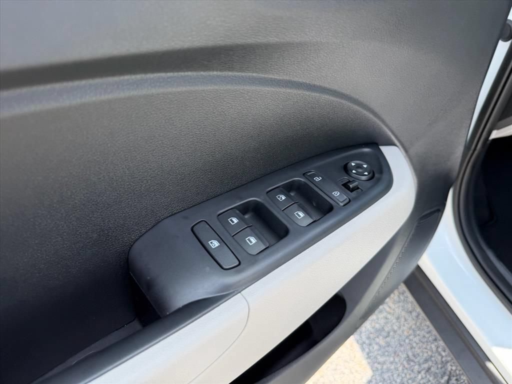 New 2026 Hyundai Venue SEL FWD image 11