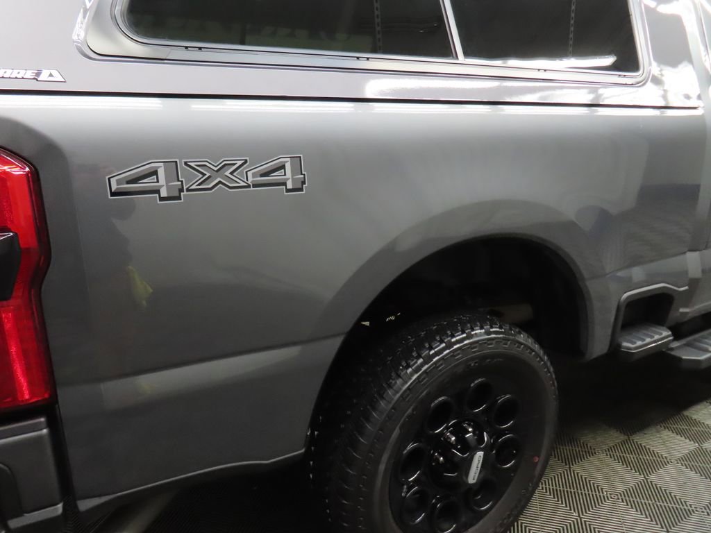 Used 2024 Ford F250 XLT w/ Black Appearance Package image 42