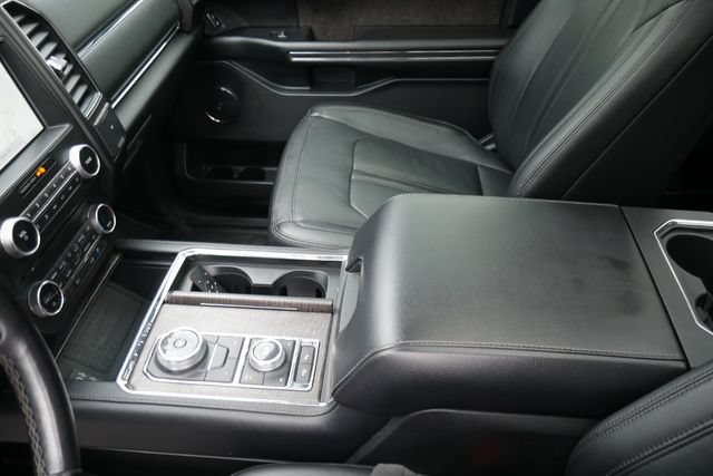Used 2018 Ford Expedition Limited w/ Equipment Group 302A AWD/4WD image 27