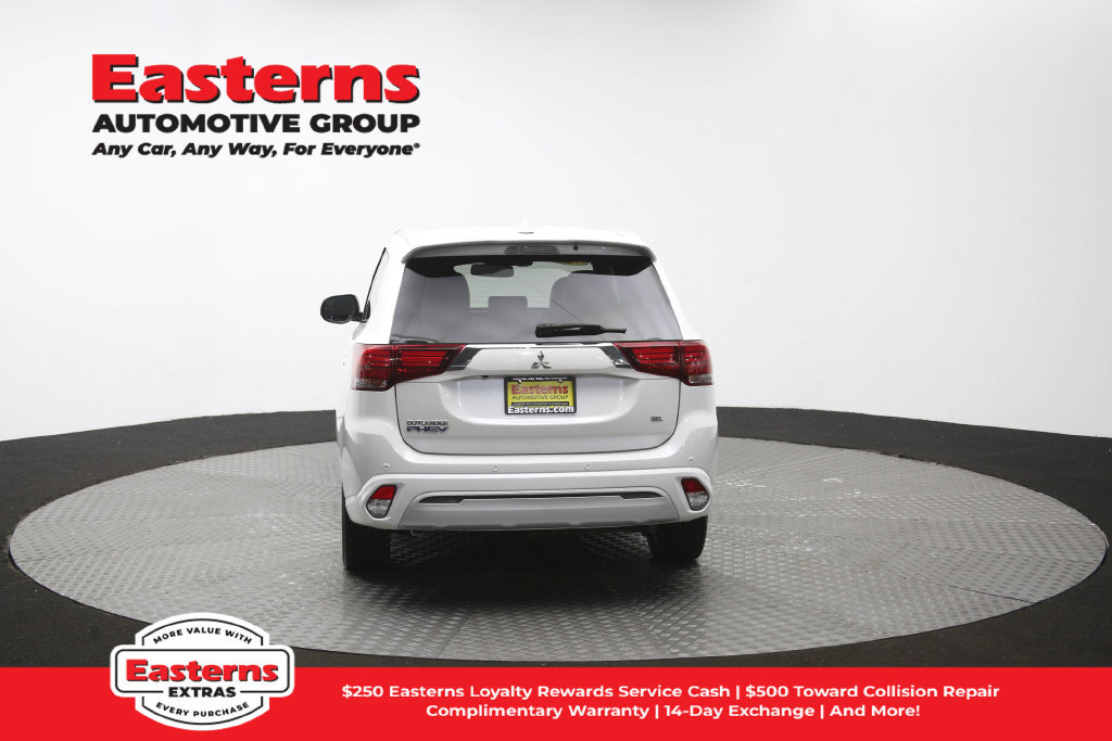 Used 2020 Mitsubishi Outlander SEL AWD/4WD image 37