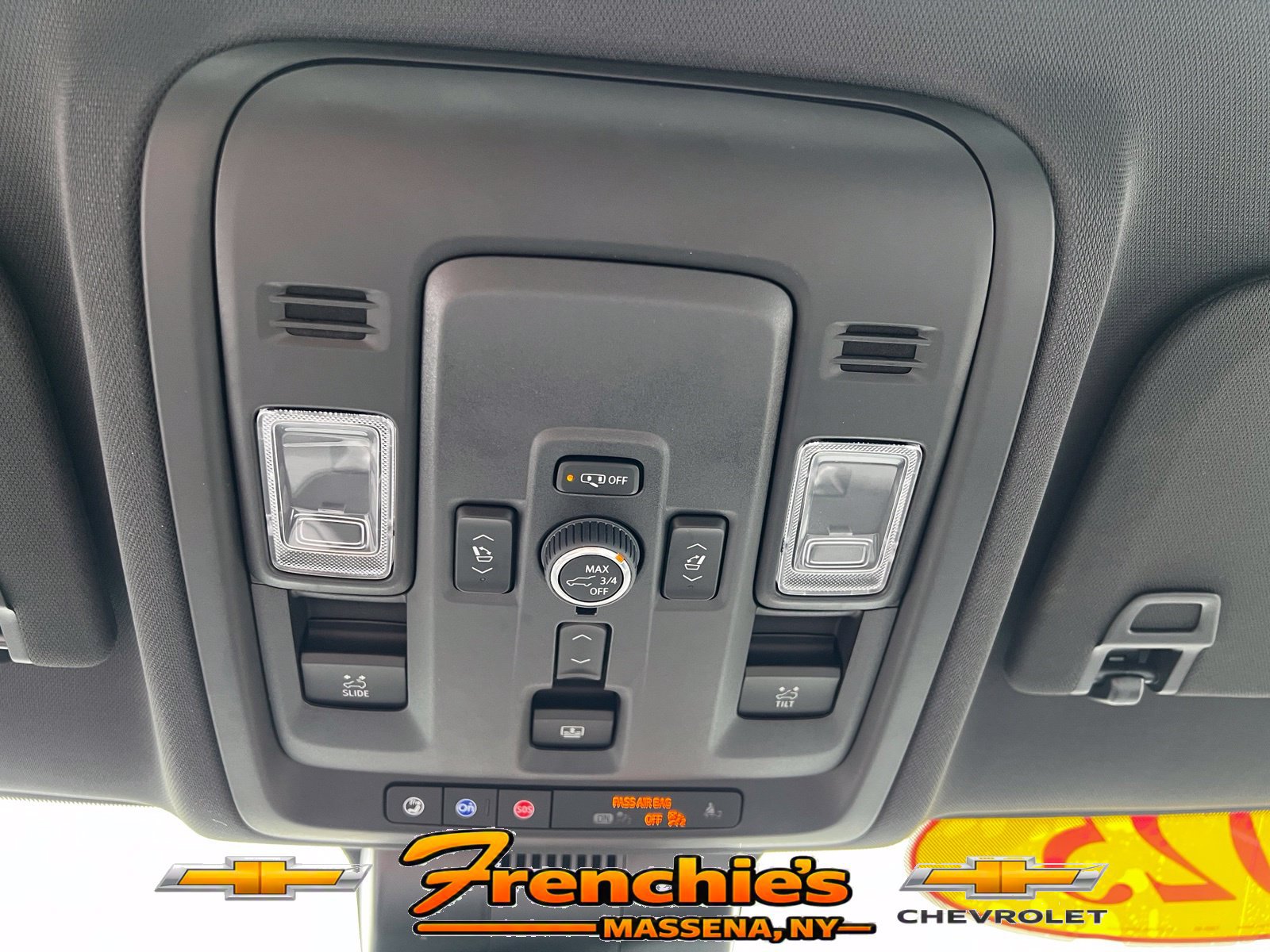 Used 2025 Chevrolet Tahoe Premier w/ Sun And Tow Package AWD/4WD image 23
