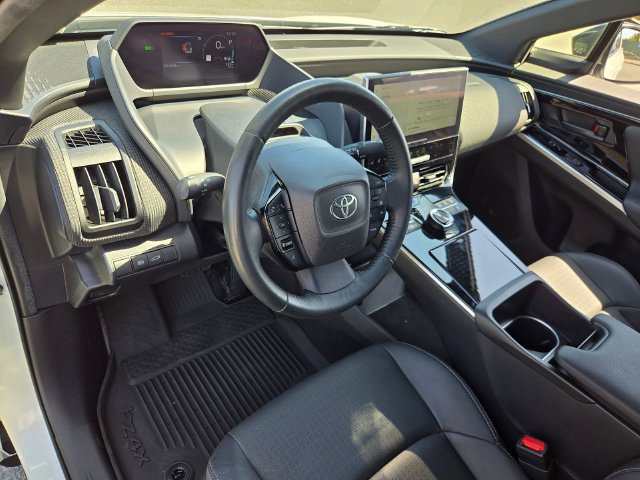 Used 2024 Toyota bZ4X FWD image 8
