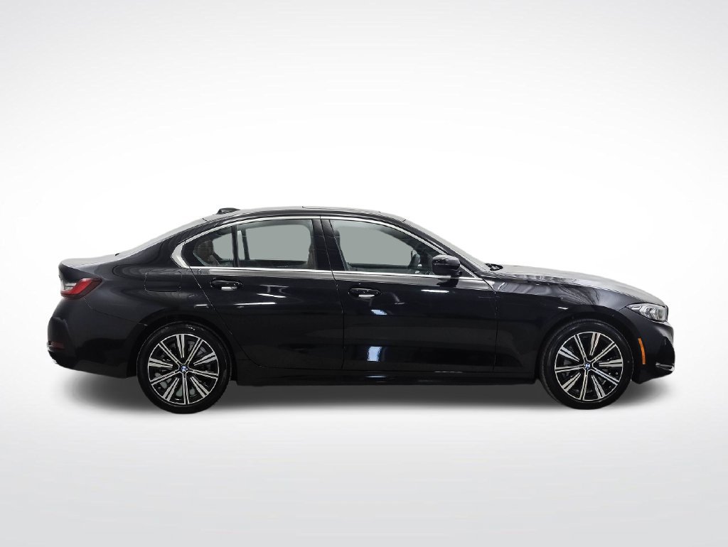 Used 2026 BMW 330i xDrive Sedan w/ Premium Package AWD/4WD image 6