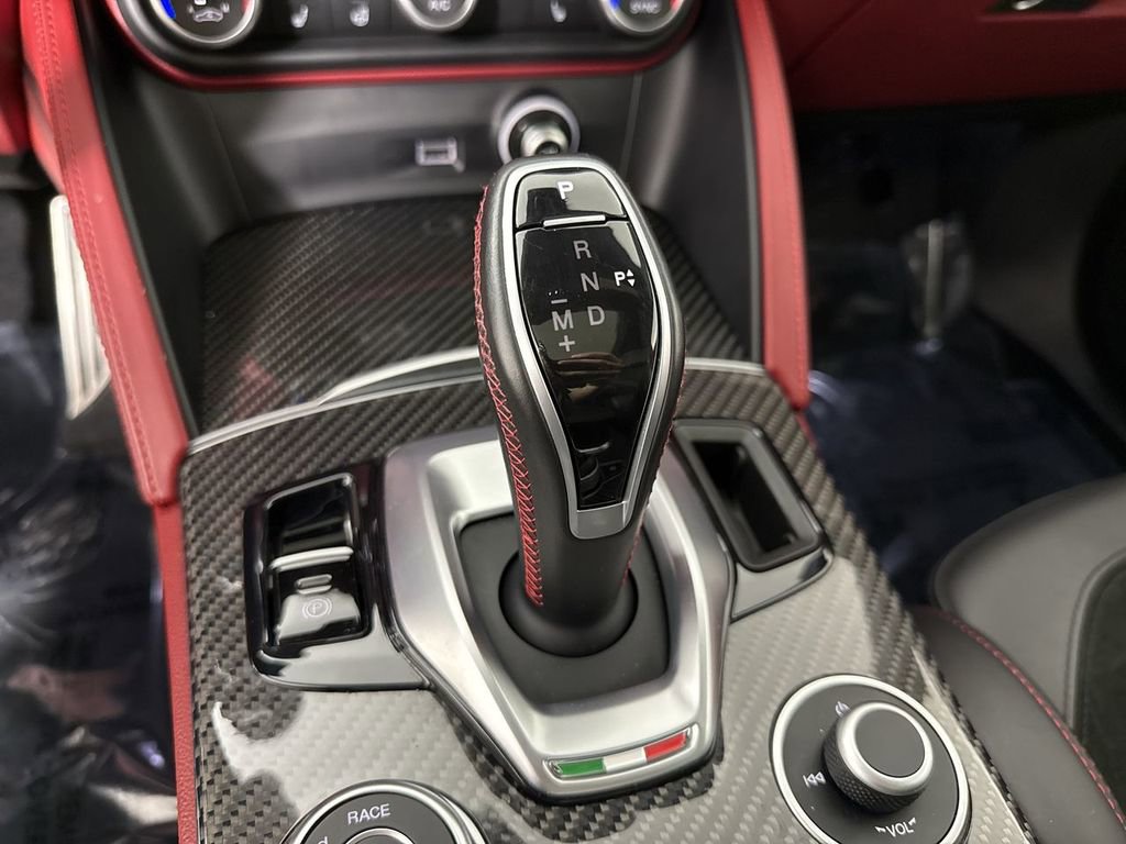 Used 2020 Alfa Romeo Stelvio Quadrifoglio image 32