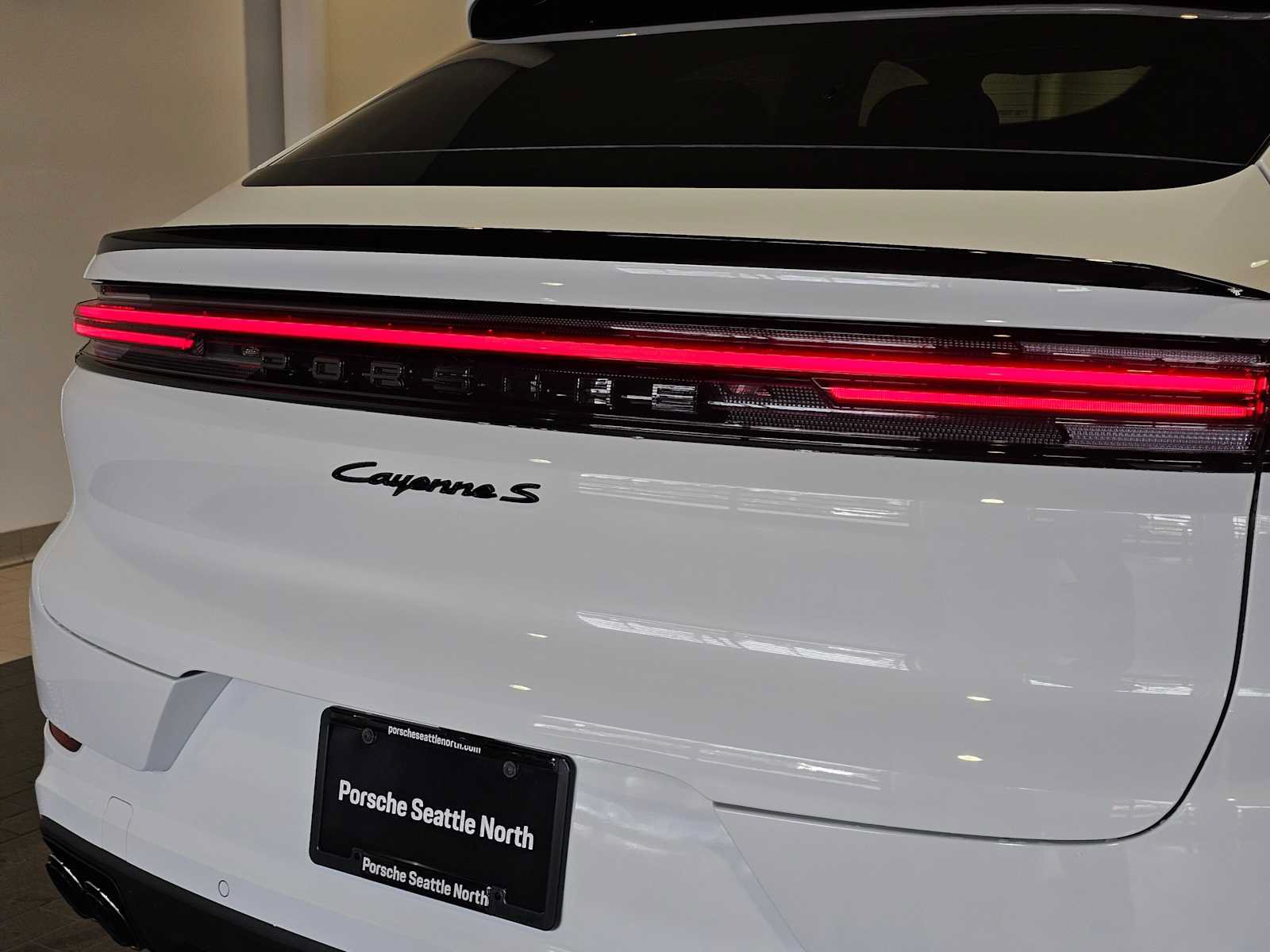 New 2025 Porsche Cayenne S AWD/4WD image 15