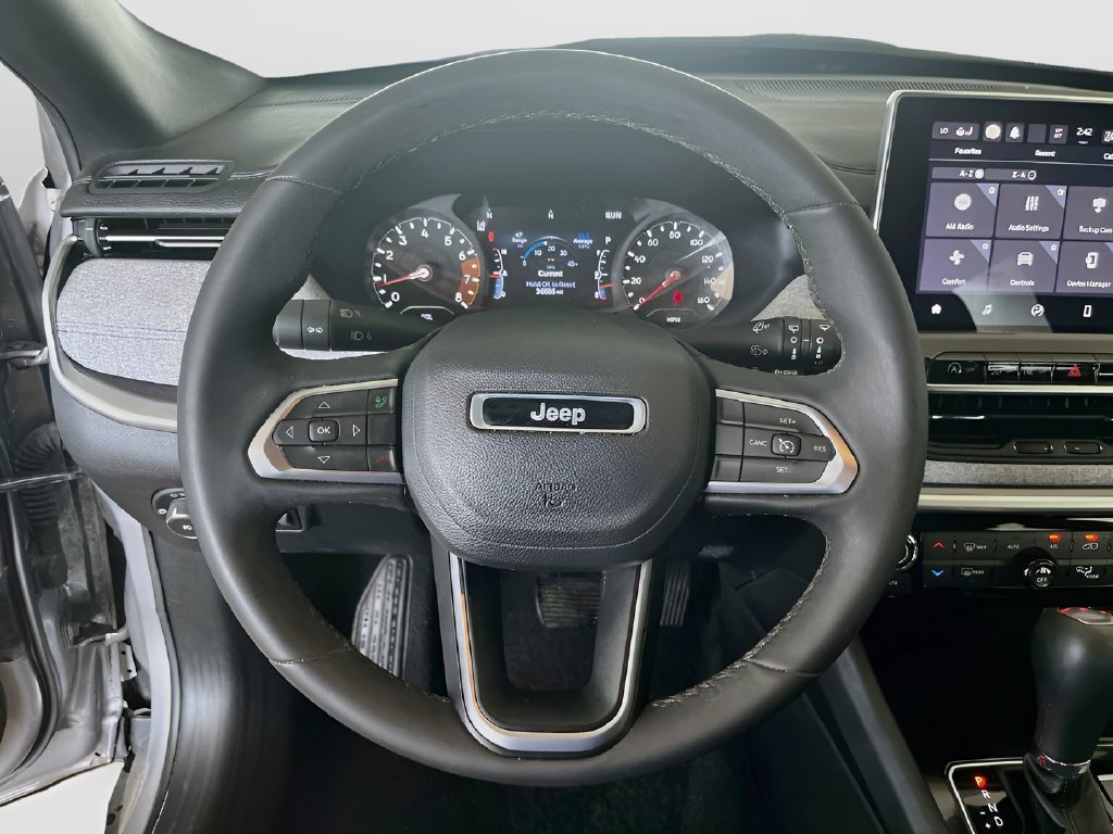 Used 2023 Jeep Compass Latitude w/ Convenience Group AWD/4WD image 11