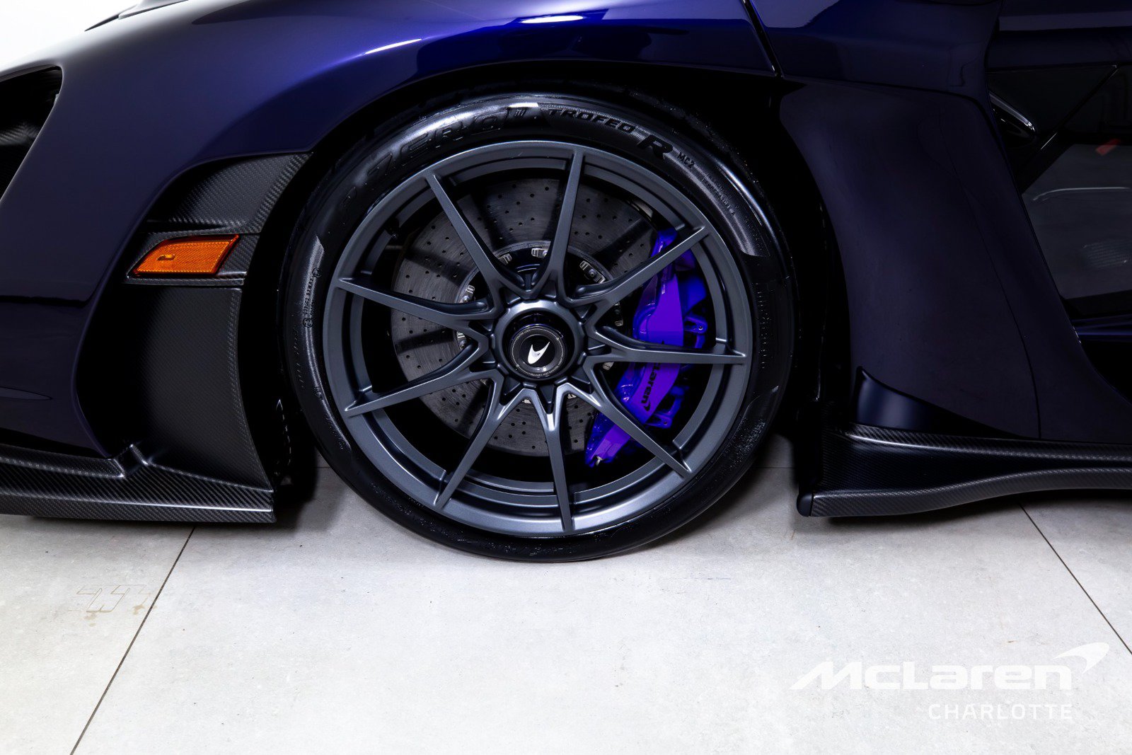 Used 2019 McLaren Senna RWD image 30