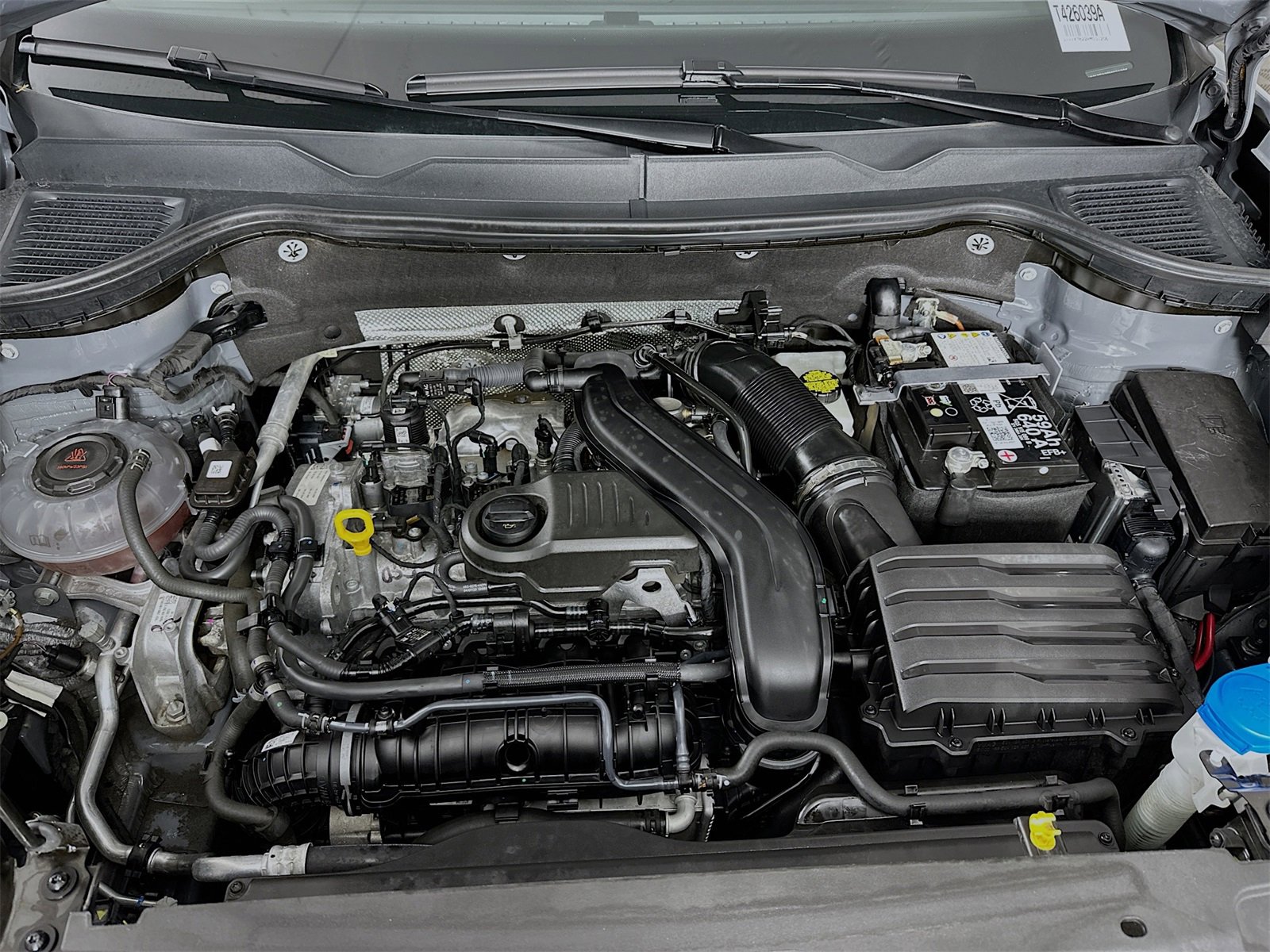 Used 2024 Volkswagen Taos SE w/ Panoramic Sunroof Package image 31